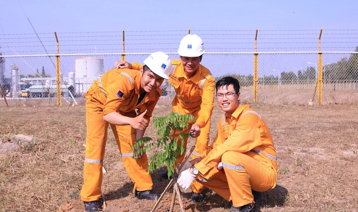 [Truyền thống Công Thương] Hành trình kiên trì học hỏi của người kỹ sư dầu khí