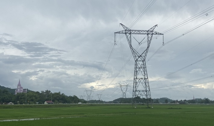 Đường dây 500kV đấu nối NMNĐ Nghi Sơn 2 vào hệ thống điện quốc gia được đóng điện thành công
