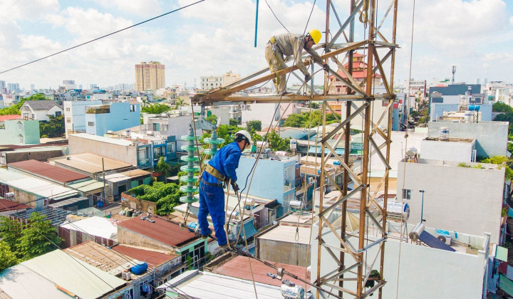 EVNHCMC nỗ lực hoàn thành các công trình điện trong mùa dịch COVID-19