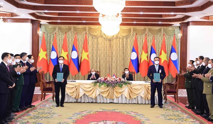 EVN ký kết 3 biên bản ghi nhớ hợp tác nghiên cứu mua bán điện với các chủ đầu tư thủy điện tại Lào