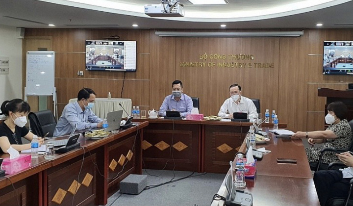 Sớm tạo “luồng xanh” để tháo gỡ vướng mắc trong sản xuất, lưu thông và xuất khẩu gạo