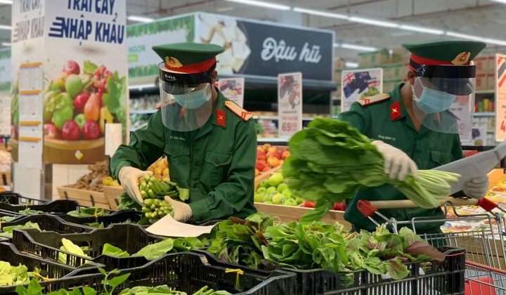 Central Retail "mạnh tay" chi 1 tỷ đồng mua 10.000 gói combo nông sản tặng 3 tỉnh, thành phố