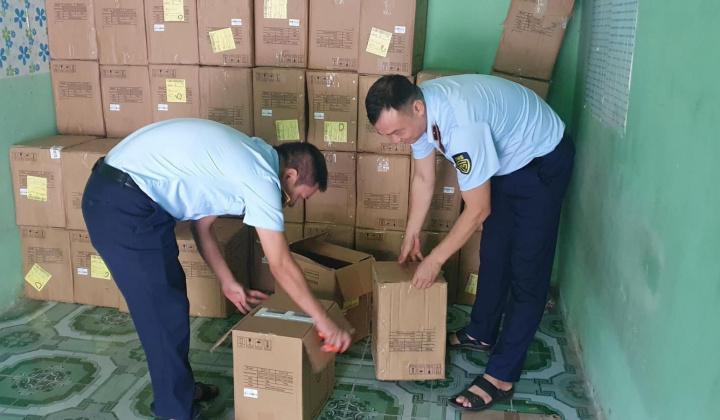 3.000 thiết bị đo nồng độ oxy và nhịp tim vừa bị bắt tại Hưng Yên