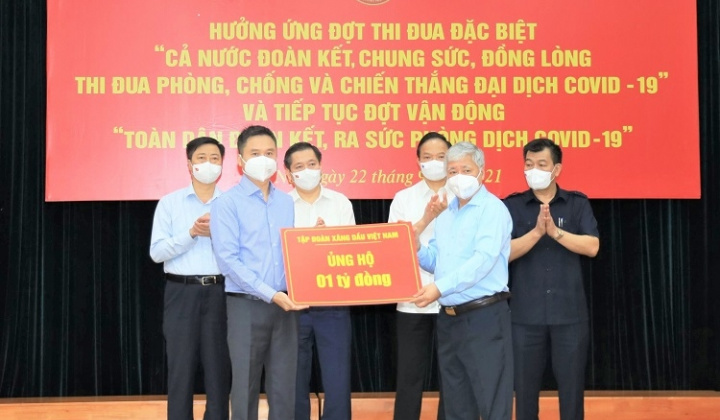 Petrolimex ủng hộ 01 tỷ đồng Hưởng ứng đợt vận động “Toàn dân đoàn kết, ra sức phòng dịch Covid-19”
