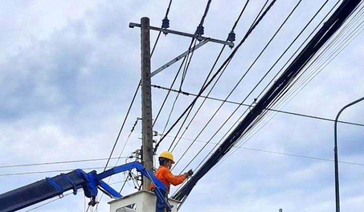 Điện lực Bà Rịa Vũng Tàu: Chủ động chỉnh trang cáp viễn thông trên địa bàn