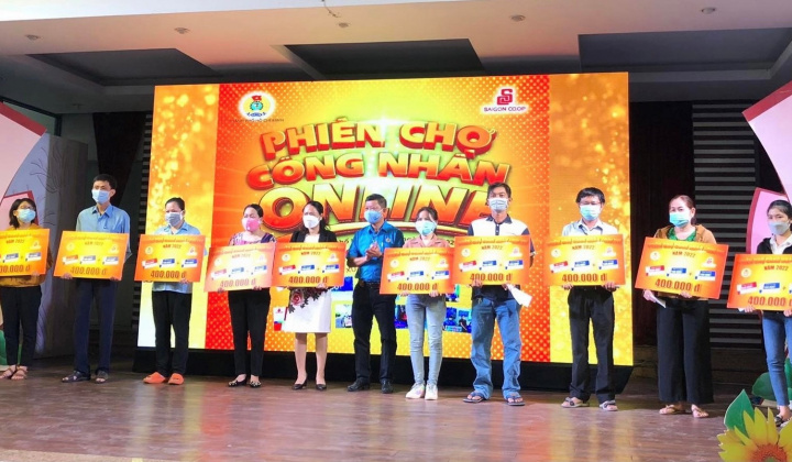 “Phiên chợ Công nhân - Online” tặng 4.000 phần quà Tết cho người lao động, đoàn viên khó khăn