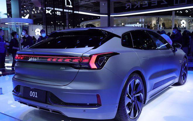 Bất chấp dịch bệnh, doanh số bán xe ở Trung Quốc vẫn tăng trưởng trong năm 2021