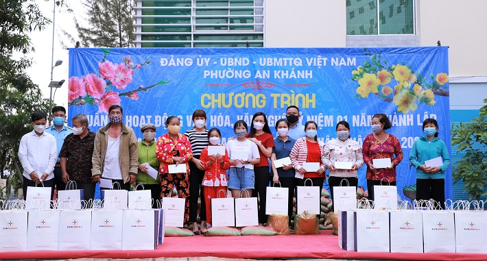 EVNGENCO3: Tặng 150 phần quà Tết cho các gia đình khó khăn