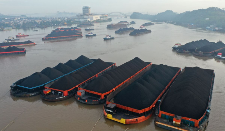 Bất chấp việc Indonesia nới lỏng lệnh cấm xuất khẩu, giá than được dự báo sẽ còn ở mức cao