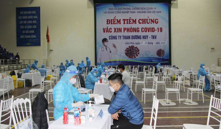 TKV tổ chức tiêm diện rộng vắc xin mũi 3 phòng Covid-19 cho người lao động