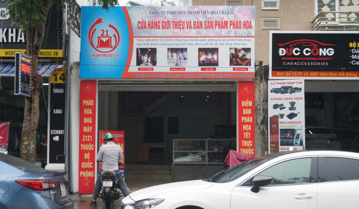 Nhà máy Z121: Không có chủ trương, chỉ đạo các cửa hàng bán pháo hoa theo "combo”