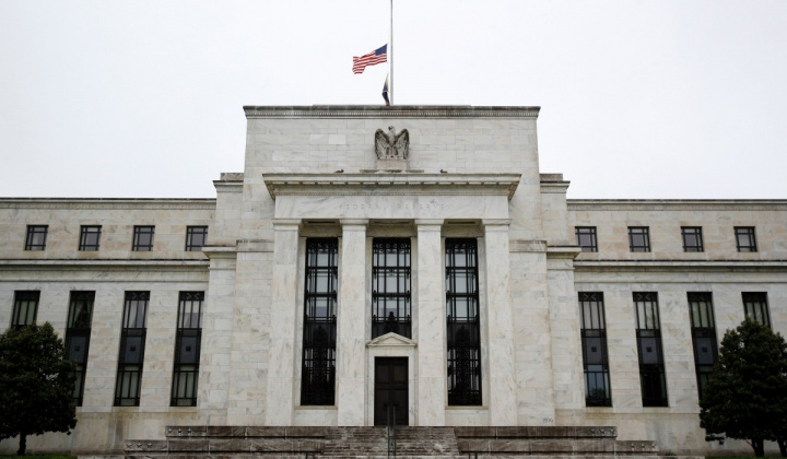 FED quyết định giữ lãi suất cơ bản ở mức 0 - 0,25%
