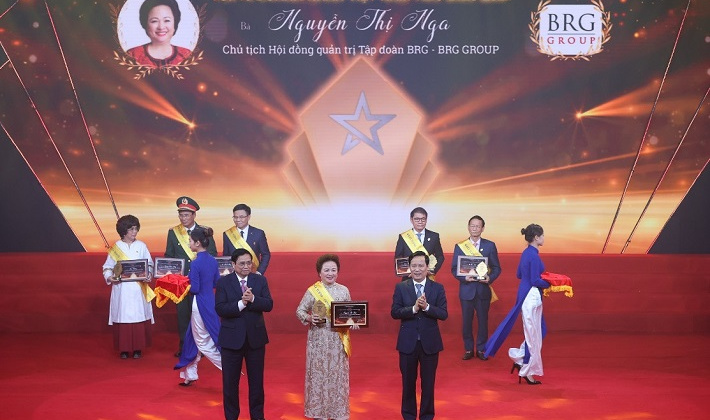 Chủ tịch Tập đoàn BRG được vinh danh "Top 10 Doanh nhân tiêu biểu nhất Việt Nam năm 2022”