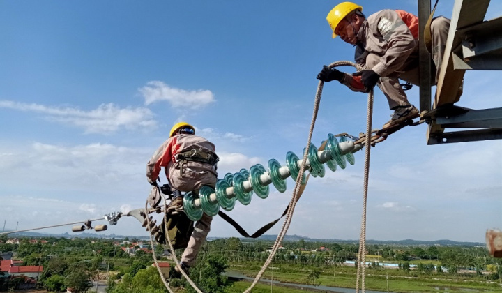 PC Quảng Ninh: 9 tháng đầu năm cung ứng điện an toàn, liên tục, ổn định