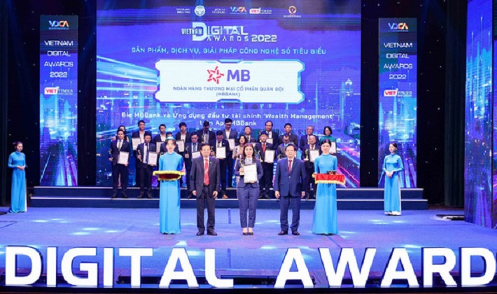 MB sở hữu loạt giải thưởng về chuyển đổi số Việt Nam 2022