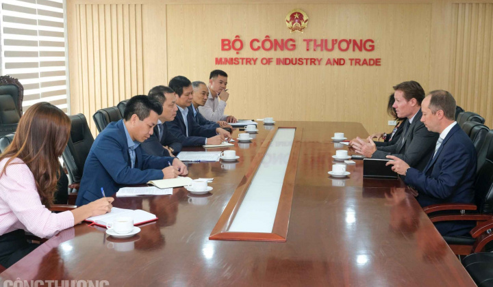 Hoa Kỳ sẵn sàng hỗ trợ Việt Nam xây dựng cơ chế tài chính cho chuyển dịch năng lượng