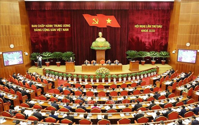 Ngày làm việc thứ hai của Hội nghị Trung ương 6 khóa XIII