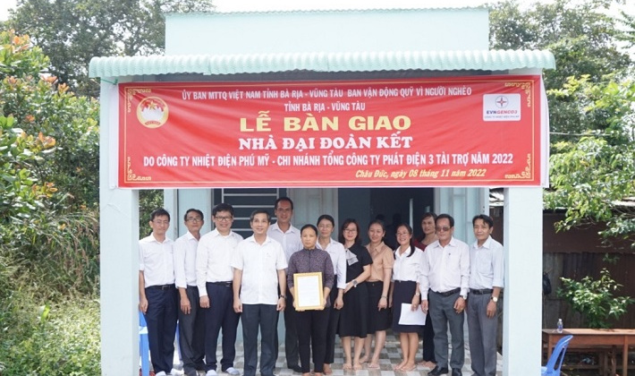 Nhiệt điện Phú Mỹ: Tài trợ 12 căn nhà “Đại đoàn kết” cho gia đình khó khăn