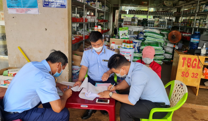 Buôn bán phân bón giả, 1 hộ kinh doanh ở Gia Lai bị phạt hơn 280 triệu đồng