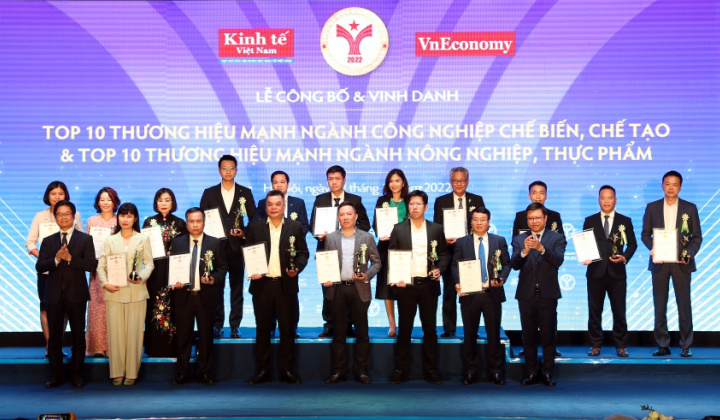 HABECO được vinh danh Top 10 thương hiệu mạnh ngành Nông nghiệp - Thực phẩm 2022