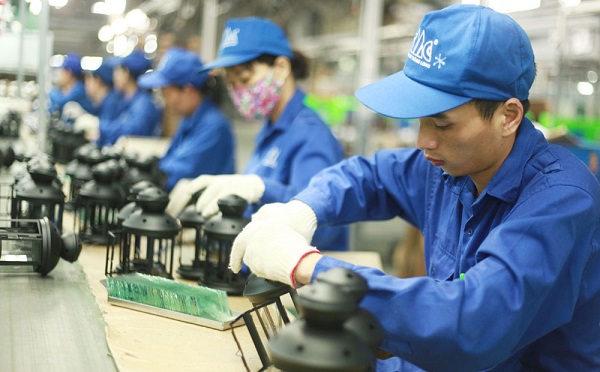 Chính sách với lao động dôi dư khi sắp xếp lại công ty TNHH do Nhà nước nắm 100% vốn điều lệ