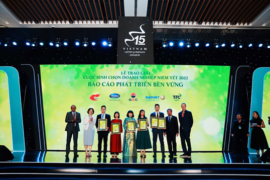 Điện Gia Lai: Đạt 3 giải thưởng tại lễ trao giải bình chọn doanh nghiệp niêm yết 2022