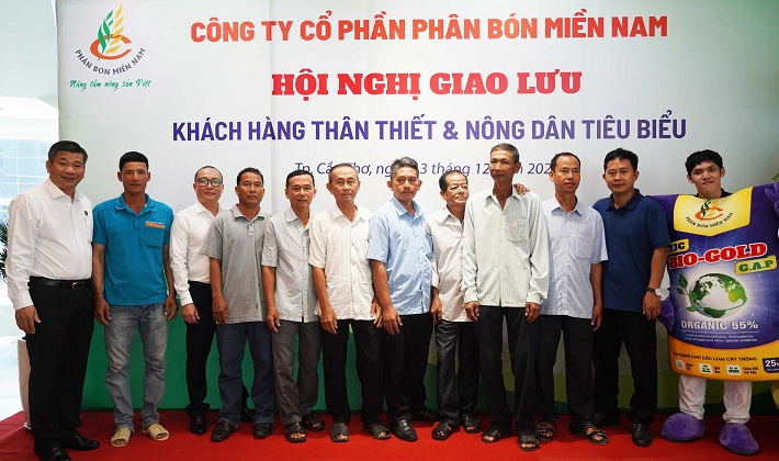 Công ty CP Phân bón Miền Nam: Ấm áp buổi giao lưu khách hàng thân thiết và nông dân tiêu biểu