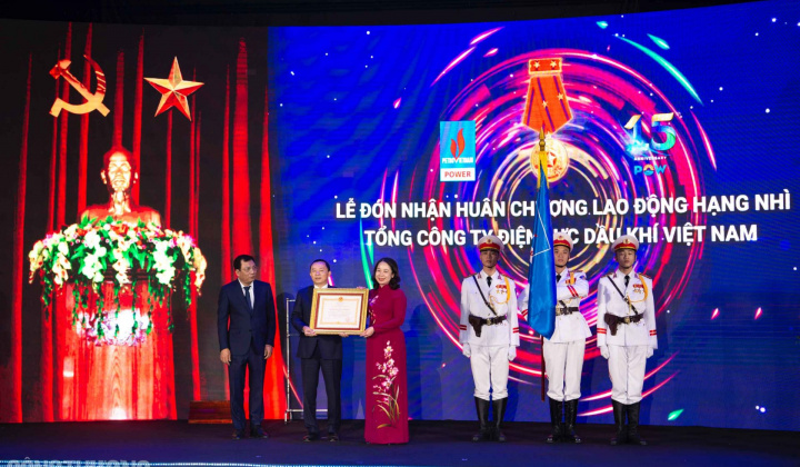 PV Power đón nhận Huân chương Lao động hạng Nhì