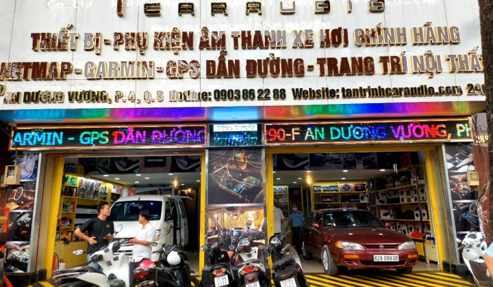 Tiếp tục kiểm tra, phát hiện nhiều linh, phụ kiện ô tô vi phạm tại TP. HCM