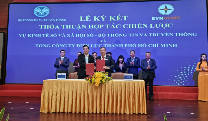 Tổng công ty Điện lực TP. Hồ Chí Minh - Doanh nghiệp số đầu tiên của cả nước