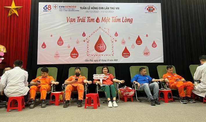 Nhiệt điện Mông Dương hưởng ứng Tuần lễ hồng EVN lần thứ VIII