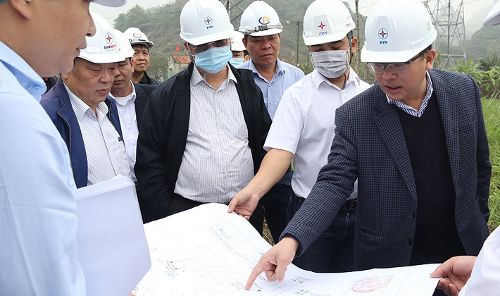 Đôn đốc tiến độ công trình lưới điện cấp bách đảm bảo điện cho miền Bắc từ mùa hè năm 2022