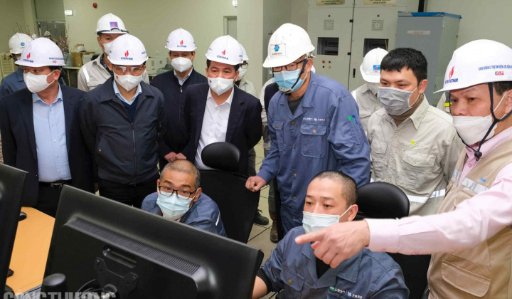 [Tin Ảnh] Bộ trưởng Nguyễn Hồng Diên thăm và chúc Tết Nhà máy Nhiệt điện Thái Bình 2, Nhà máy Đạm Ninh Bình