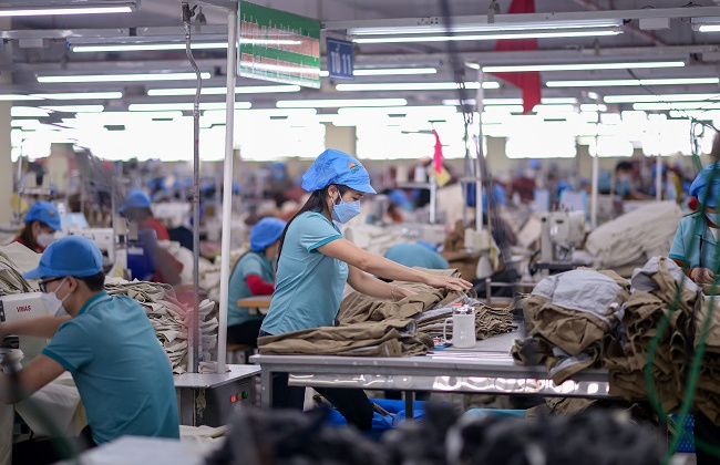 Doanh nghiệp Dệt May tưng bừng “mở máy” khai Xuân