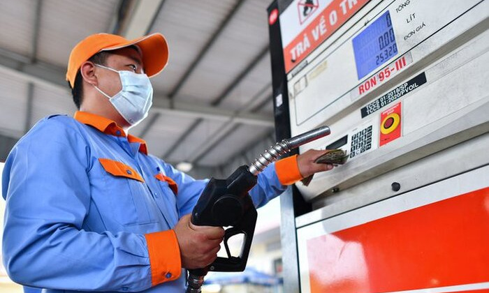 Điều hành giá xăng dầu cần đồng bộ các giải pháp