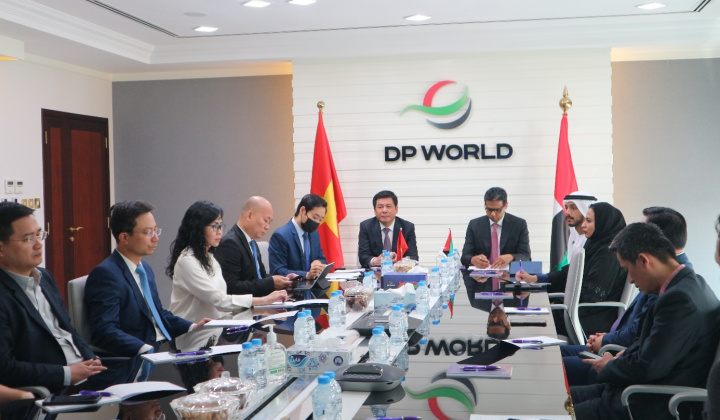 Bộ trưởng Bộ Công Thương làm việc với các Bộ đối tác và Tập đoàn tại UAE