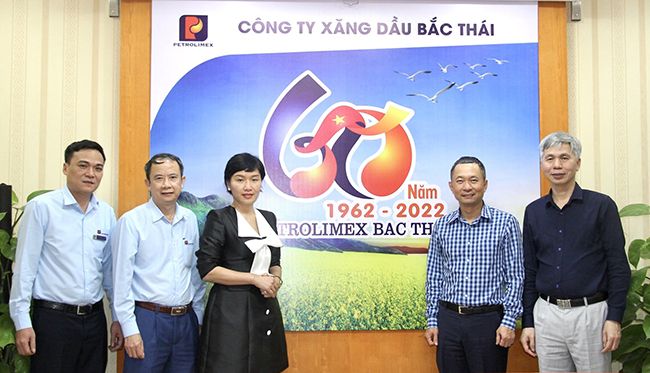 Tổng công ty hóa dầu Petrolimex thăm và làm việc với Petrolimex Bắc Thái