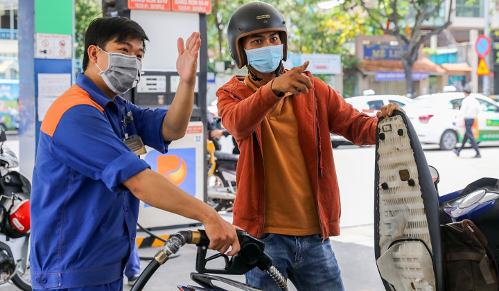 Giá xăng đồng loạt giảm