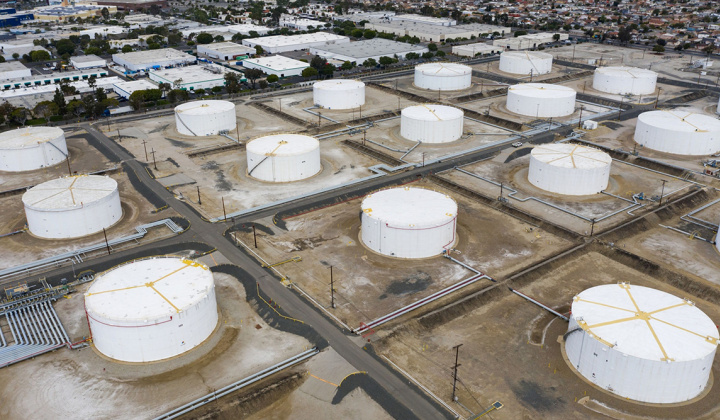 IEA hạ dự báo nhu cầu sử dụng dầu thô toàn cầu năm nay