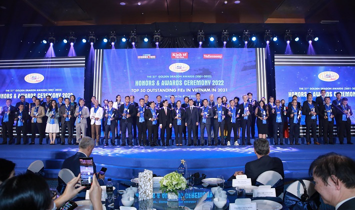 Toyota Việt Nam nhận Giải thưởng Rồng Vàng lần thứ 21