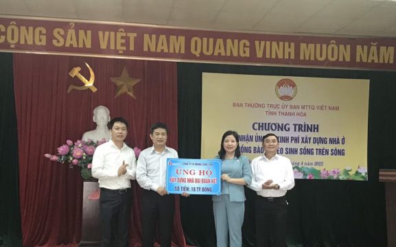 Công ty Xi măng Long Sơn: Ủng hộ 18 tỷ đồng xây nhà cho hộ nghèo sinh sống trên sông