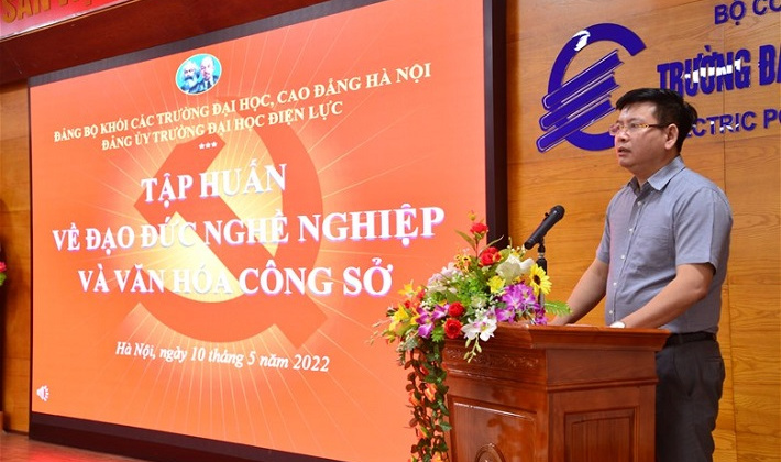 Trường Đại học Điện lực tổ chức tập huấn đạo đức nghề nghiệp và văn hóa công sở