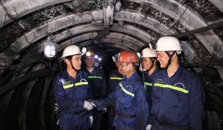 TKV sôi nổi khí thế thi đua tháng 5