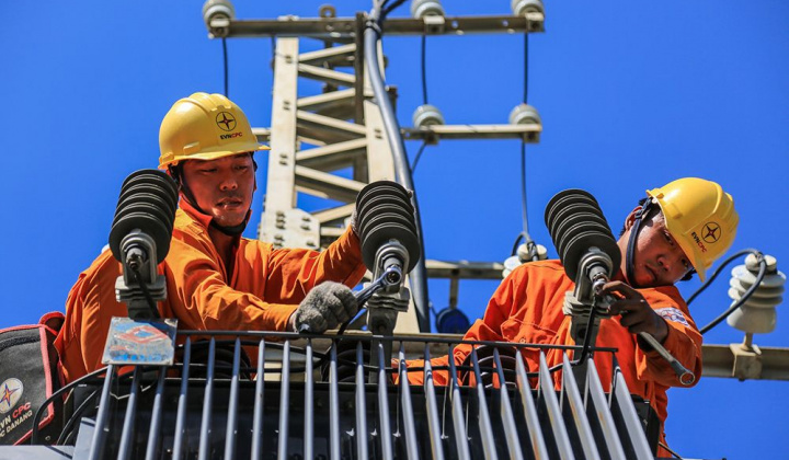 Cung ứng điện trong mùa nắng nóng: Bài toán cho các cơ quan quản lý nhà nước