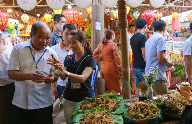 Khai mạc Festival Nghề truyền thống vùng miền lần thứ nhất