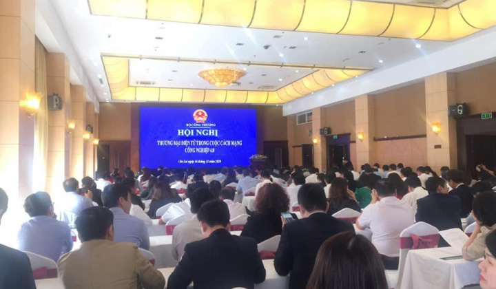 Cánh tay nối dài cho việc tiêu thụ hàng công nghiệp nông thôn tiêu biểu