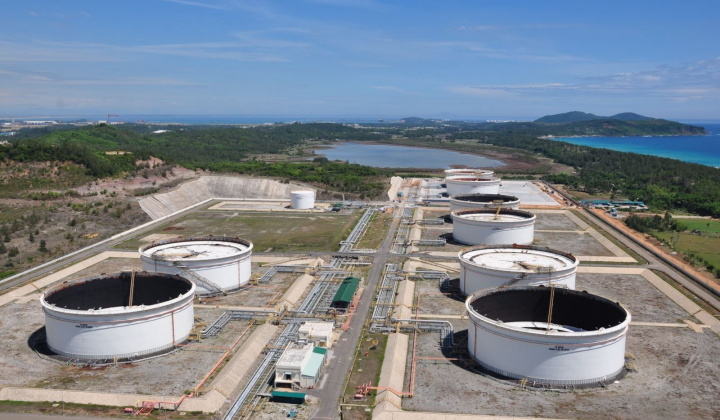 Giải pháp để “vượt khó” trong bối cảnh thị trường dầu khí biến động