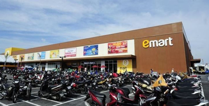 Ảnh hưởng  của chất lượng dịch vụ đến sự hài lòng của khách hàng tại Siêu thị Emart