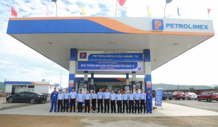 Petrolimex Nghệ An liên tiếp khai trương 3 cửa hàng xăng dầu mới