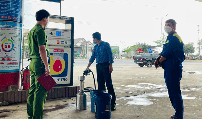 Ban Chỉ đạo 389/ĐP tỉnh Quảng Trị tăng cường chống buôn lậu, vận chuyển trái phép xăng dầu qua biên giới